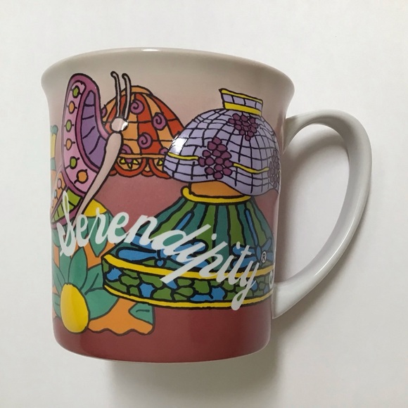 Serendipity 3 Coffee Mug Mod Daisy Stained Glass Lampshades Tea Cup Embossed - Picture 1 of 12